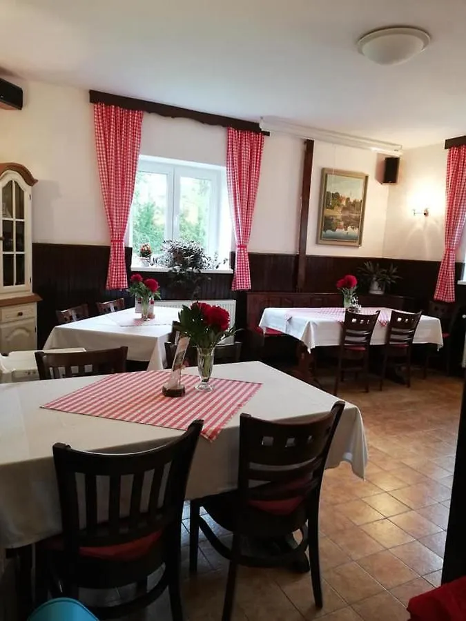Guesthouse Arnika Fužine Bed and Breakfast